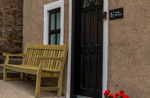 Pittenweem Apartment | The Old Paint Shop Apartment - Centrally Situated