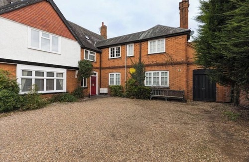 Syston Apartment | The Old Sawmill - Entire apartment - Syston