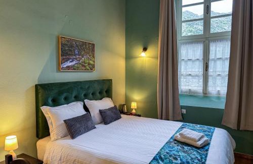 Syrrako Hotel | The Old School Boutique Hotel