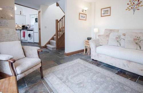 Crynant Apartment | The Old School Cottage (Ship Farm) - 1 Bedroom - Rhossili
