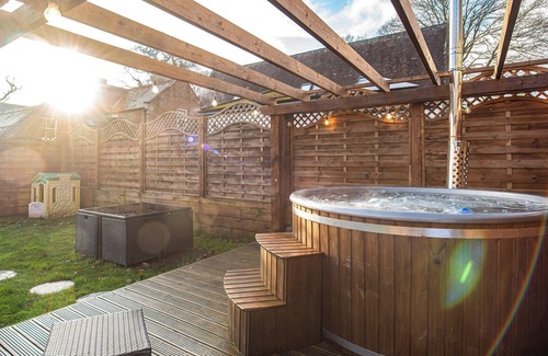 Burwarton Cottage | The Old School House 1-UK32061