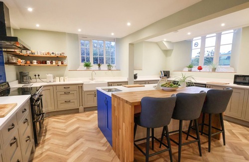 Denbigh Cottage | THE OLD SCHOOL, pet friendly, character holiday cottage in Llansannan