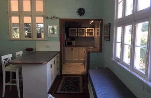 Greens Creek Cottage | 'The Old Schoolhouse'. A Heritage Experience.