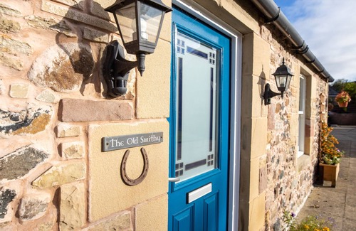 Kelso House | The Old Smithy Converted Blacksmiths - Sleeps 7 and pet friendly (upto 2 dogs)