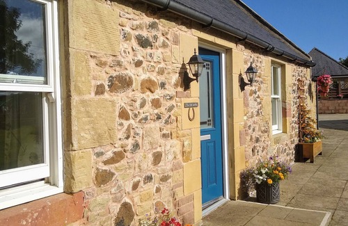 Kelso House | The Old Smithy Converted Blacksmiths - Sleeps 7 and pet friendly (upto 2 dogs)