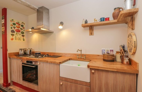 Llanvair Kilgeddin Cottage | The Old Stables