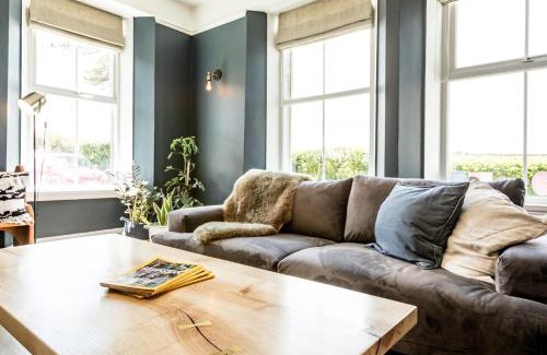 Moylegrove Bed & Breakfast | The Old Vicarage