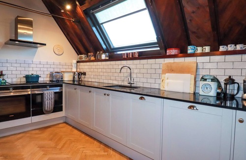 Crantock Cottage | THE OLD VILLAGE CHAPEL, pet friendly, with open fire in Crantock