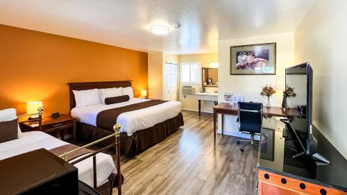 Willits Hotel | The Old West Inn