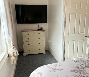Hereford Bed & Breakfast | The Olivers Guest House