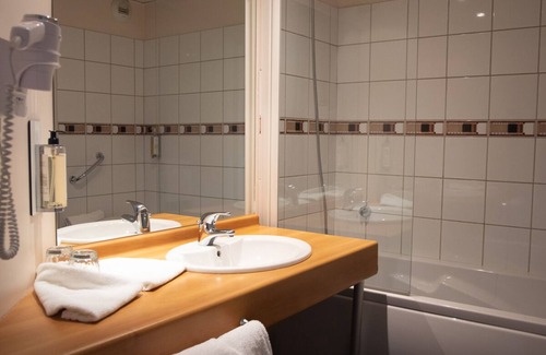 Andrezieux-Boutheon Hotel | The Originals Boutique, Actuel Hôtel