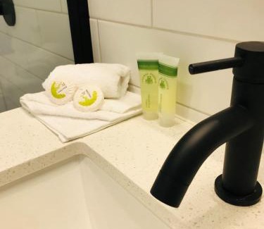 Fullarton Hotel | The Osmond Motel & Apartments