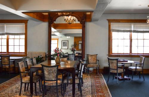 Stillwater Bed & Breakfast | The Outing Lodge