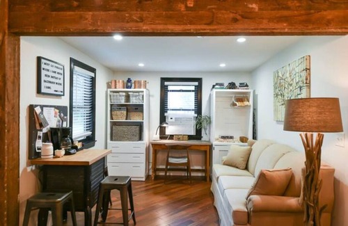 Berryville Apartment | The Outpost Suite 2- A Curated Farmhouse Suite