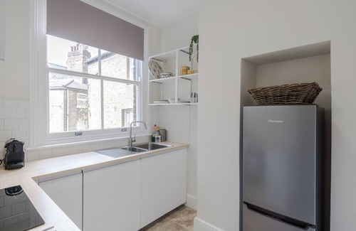 Vassall Apartment | The Oval Abode
