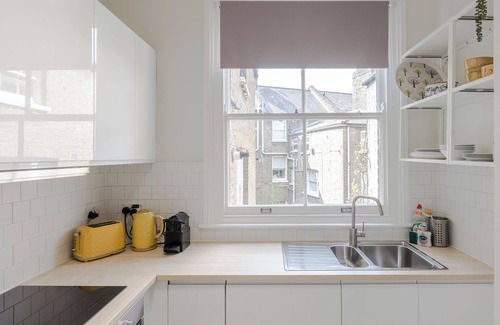 Vassall Apartment | The Oval Abode