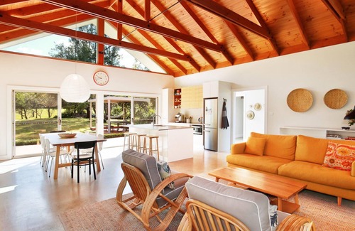 Broughton Vale House | The Paddock - A Modern Coastal Barn
