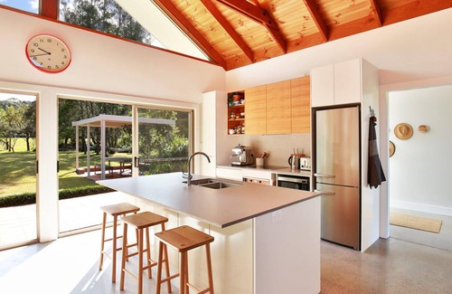 Broughton Vale House | The Paddock - A Modern Coastal Barn