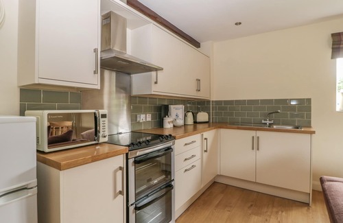 Storwood Cottage | THE PADDOCK, with open fire in York
