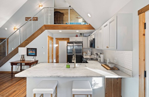 Suches Cabin | The Painted Peak - Free Breakfast Fast WiFI New Build