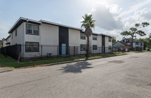 MacGregor Apartment | The Palm Flats 09! Zoo! Museums! Medical Center!