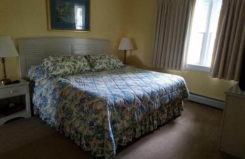 Manchester Center Hotel | The Palmer House Resort, an Ascend Collection Hotel