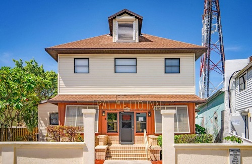 Downtown Boca Grande Historic District House | The Palmetto Inn - Pinfish - Queen Studio