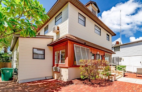 Downtown Boca Grande Historic District House | The Palmetto Inn - Pinfish - Queen Studio