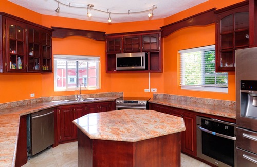 Galina House | The Palms at Galina *Luxury Rental* Fully Staffed