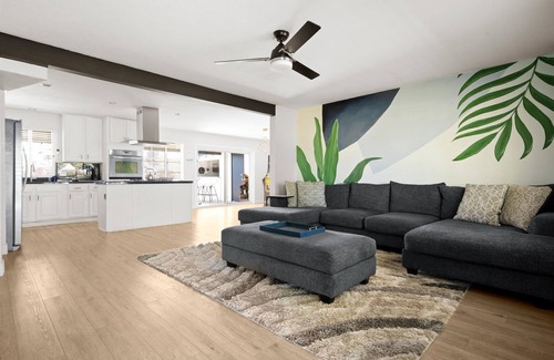 Papago Parkway House | The Palms Cabana | Pool, Hot Tub, Bocce & PuttPutt