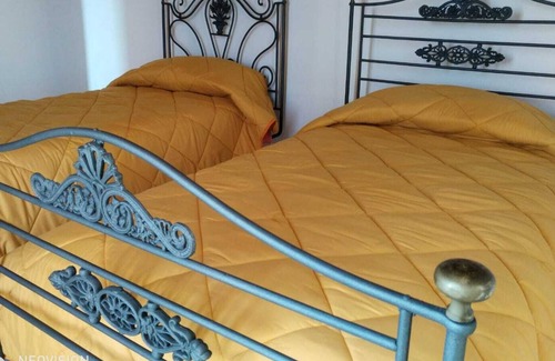 Castelluccio Superiore House | the panoramic house of memories