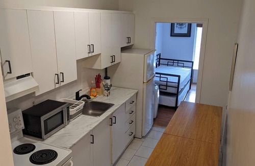 Parkdale Hostel | The Parkdale Hostellerie