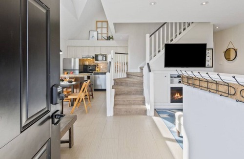 Craigleith Condo | The Parker Slopeside: Hot Tub + Mountain Views