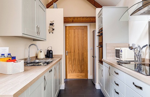 Burlton Cottage | The Parlour - UK10958