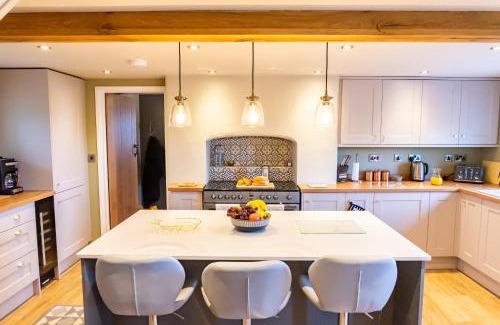 Stoney Stretton House | The Patches