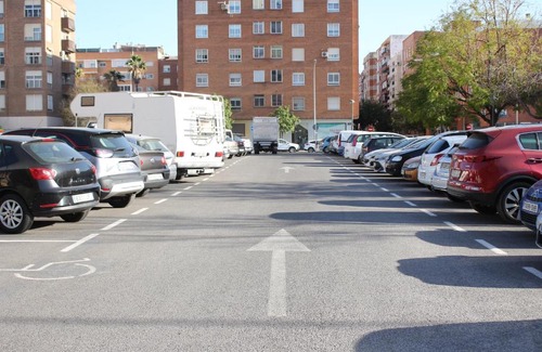 Benicalap House | ☆The Peaceful Valencia Homestay☆ w/Terrace⌘Parking⌘BBQ