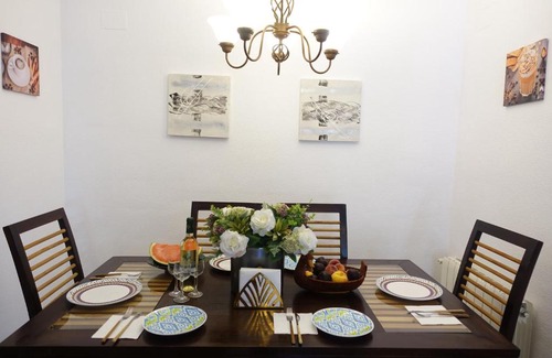 Benicalap House | ☆The Peaceful Valencia Homestay☆ w/Terrace⌘Parking⌘BBQ