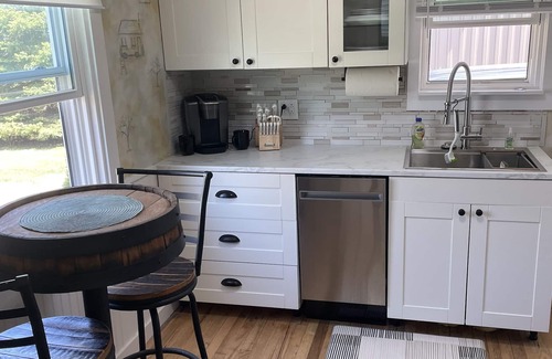 Vermilion Cottage | The Peach Orchard Cottage
