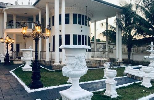 Kumasi Villa | The Peacock Mansion