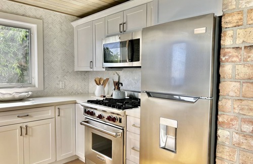 Estate La Vallee House | The Pearl At Cane Bay—Luxury One Bedroom Waterfront Home