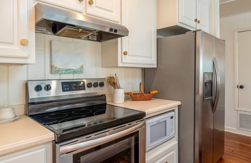 Royal Lagoons House | The Pearl | open 8/2. Price slash.