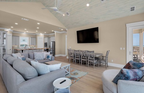 Navarre Beach House | The Pelican Dive | 🏖️ Beachfront Luxury + Pets Welcome + Epic Sunsets