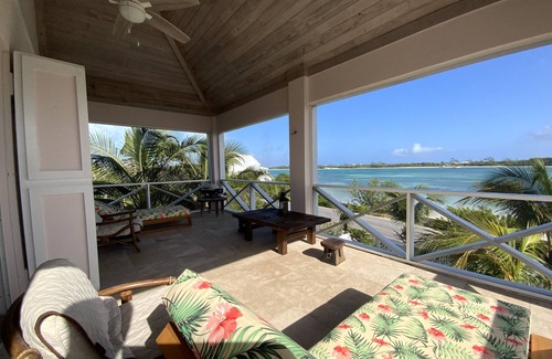 Green Turtle Cay Apartment | The Penthouse with sweeping views of Cocoa bay beach , green turtles & Rays