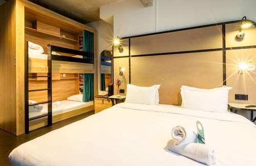 Arsenal Hostel | The People Paris Marais