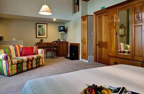 Blenheim Cabin | The Peppertree Luxury Accommodation