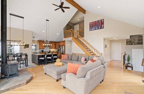Evergreen House | The Perch Above the Clo