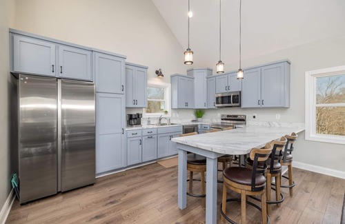 Littleton House | The Perch at Lake Gaston | Spectacular Views & Location
