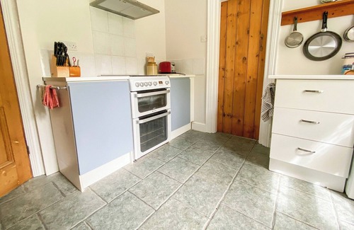 Hayling Island Cottage | The perfect base to explore this beautiful seaside island on the south coast.