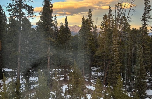 Valley of the Sun House | The Perfect Getaway Cabin- Mt. Views- Wood Stove