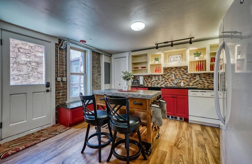 Salida Condo | The perfect spot in Salida - F Street Hideaway!